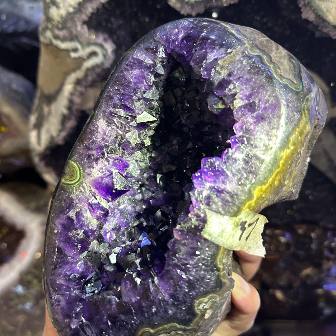 天然石アメジストのドーム　置物　台座付きG.40