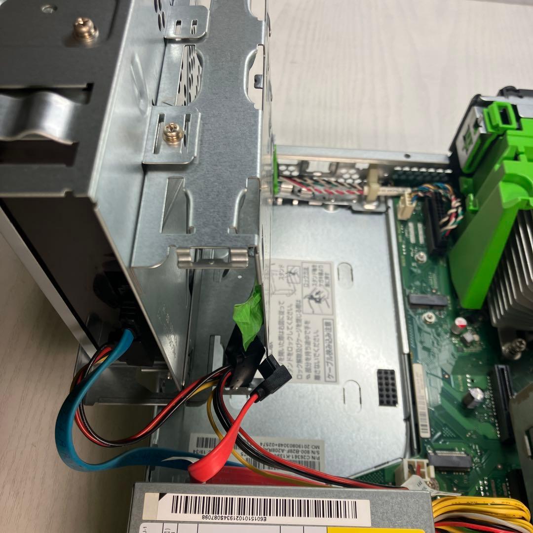 第9世代！Core i3！ESPRIMO D588/BX本体のみジャンク品！