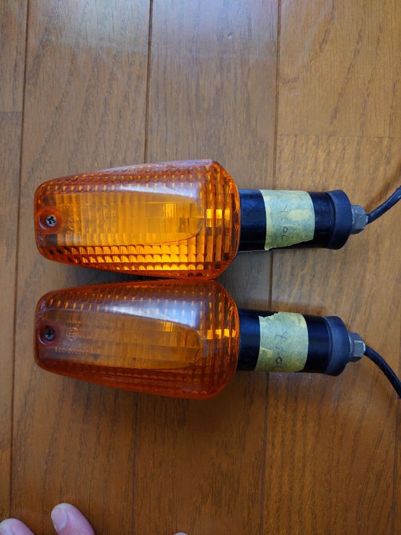 CB1300SF純正ウインカーSC40希少