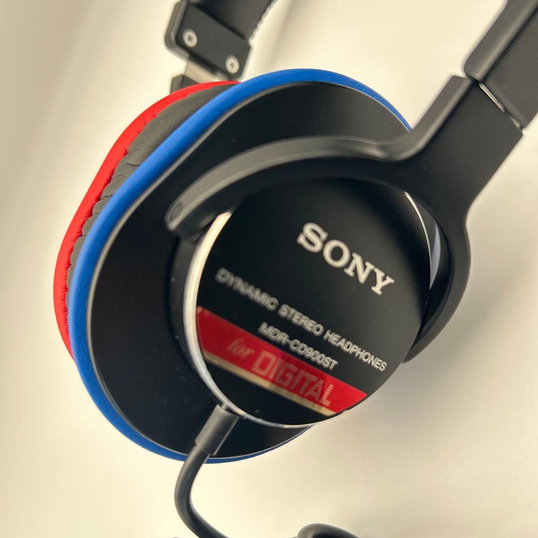 SONY モニターヘッドホン　MDR-CD900ST