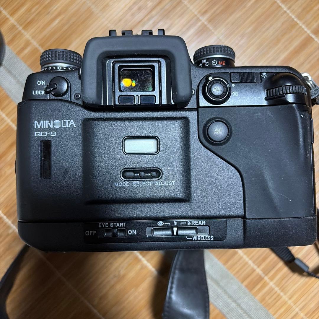 MINOLTA X-9 フィルム一眼レフカメラ　AF 24-85ズームレンズ付き