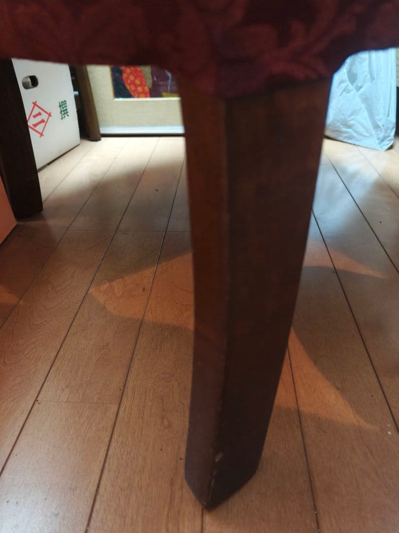 値下げました❗クラシック赤1人掛けソファ