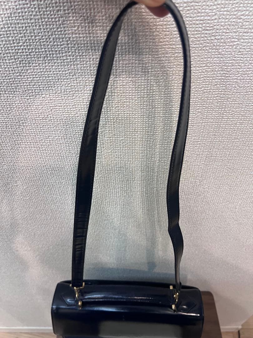 イヴサンローラン ショルダーバッグ YSL カサンドラ レザー ブラック