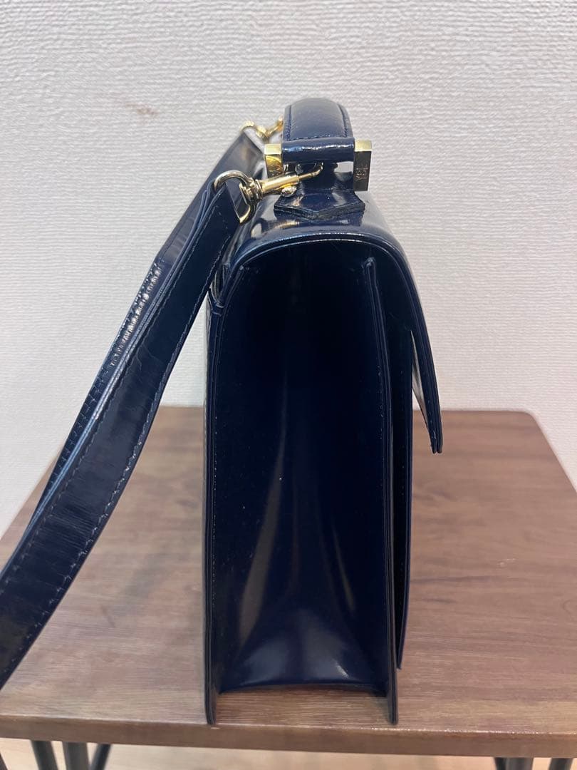 イヴサンローラン ショルダーバッグ YSL カサンドラ レザー ブラック