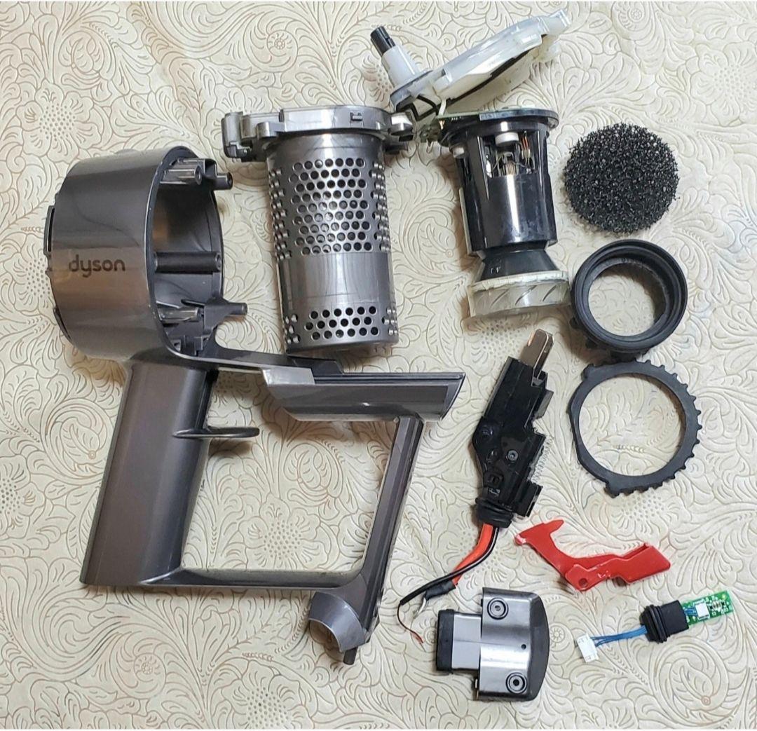 ダイソン掃除機V10、SV12