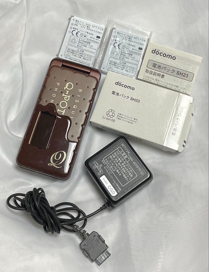 ドコモ　携帯電話　Q-POT SH04C ビスケット　ガラケー 新品電池パック付