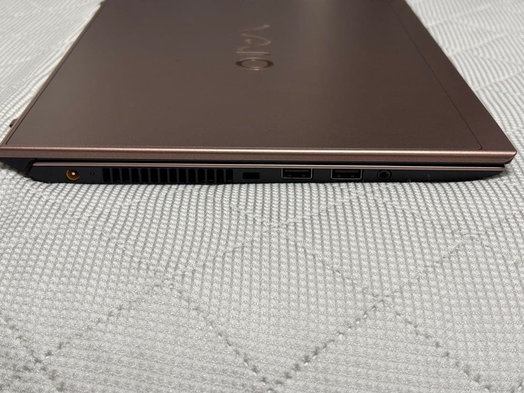 Windowsノート本体 VAIO VJS142C11N Corei5-10210U 8GB SSD256