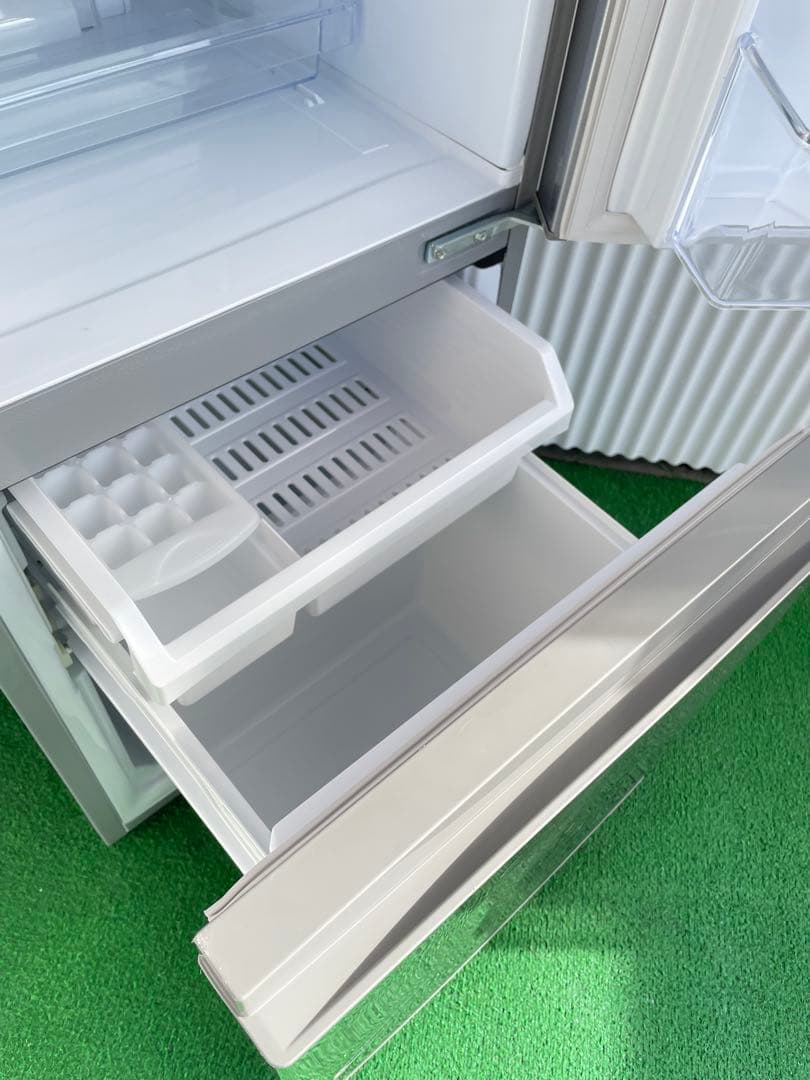 933アクア おしゃれシルバー 2ドア冷蔵庫 126L 右開き 一人暮らし 単身