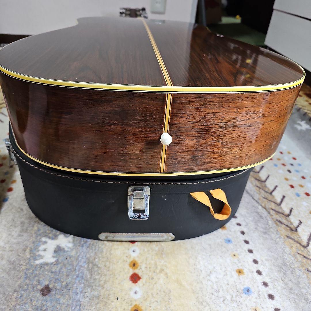 YAMAHA.FG-450グリーンラベル 。ハードケース付き。