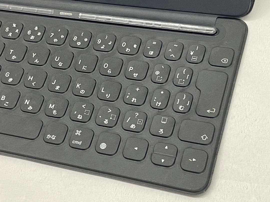 iPad 第9世代 256GB SIMフリー キーボード付