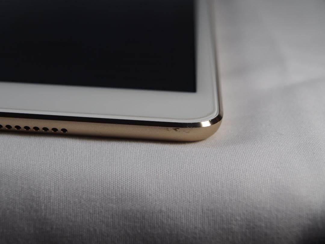 Apple iPad mini 第4世代 A1550 128GB [ゴールド]