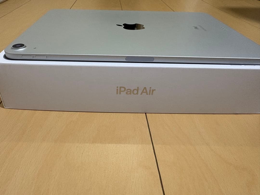 Apple iPad Air 第4世代　シルバー