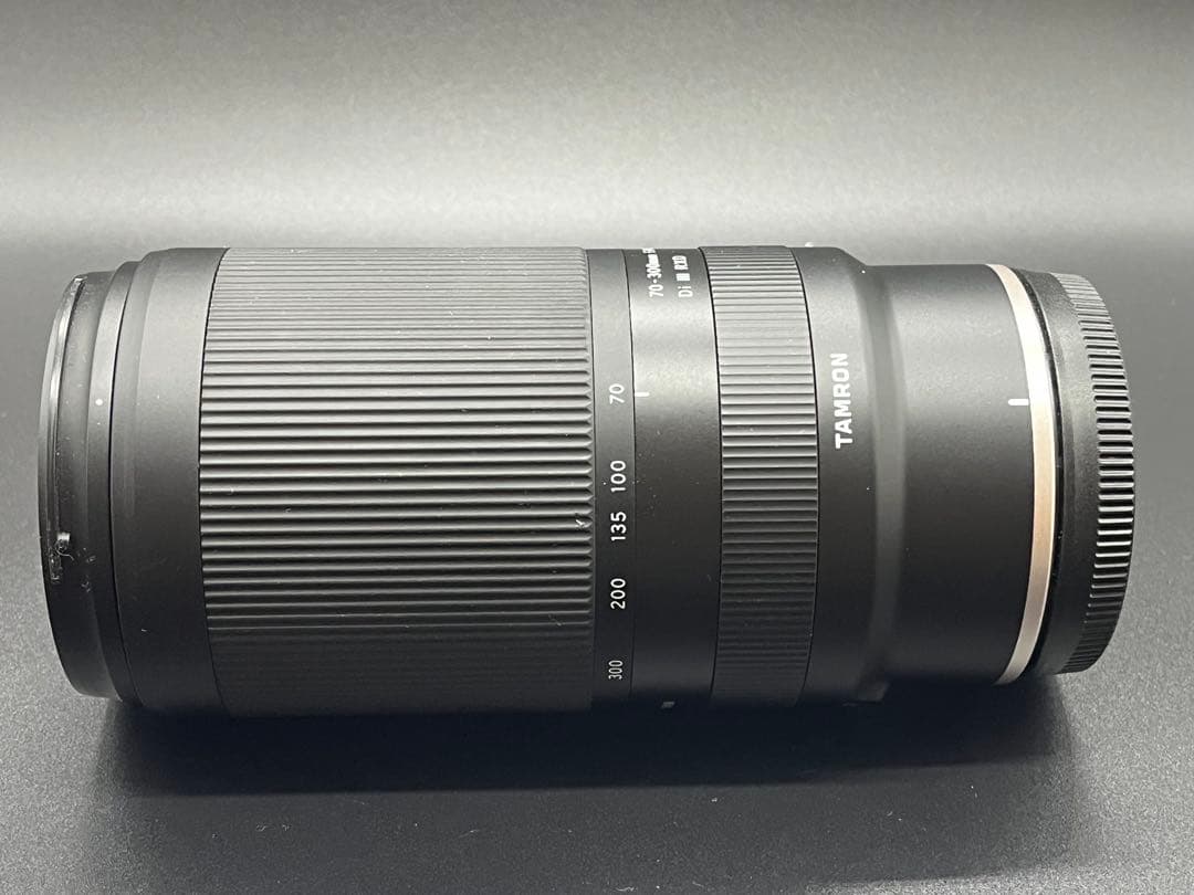 TAMRON 70-300mm Di III RXD Zマウント美品！