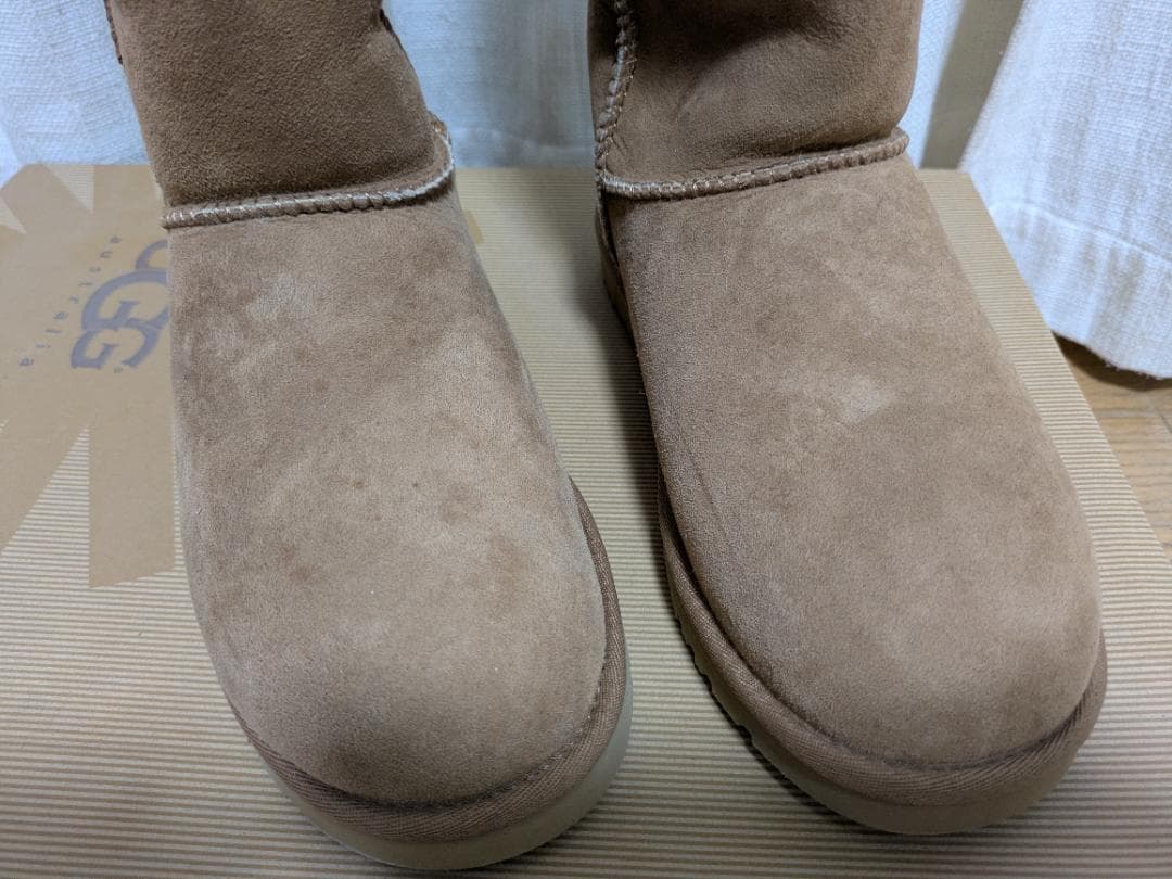 未使用新品UGG ムートンブーツ チェスナット トール　24cm