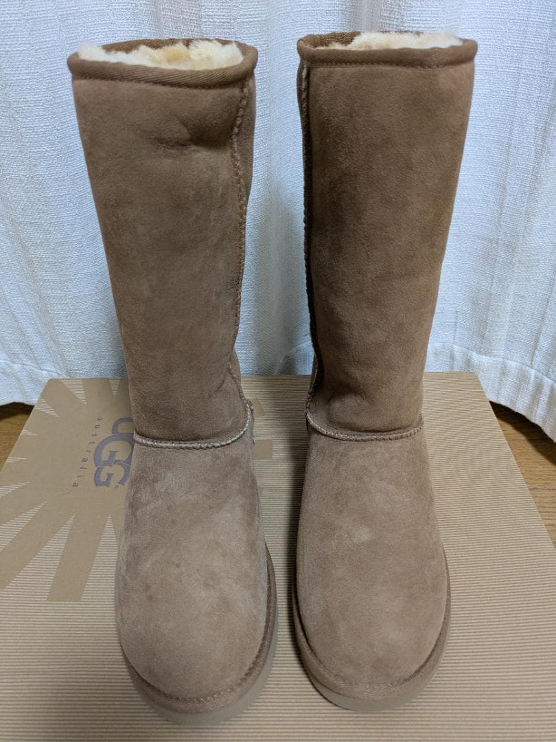 未使用新品UGG ムートンブーツ チェスナット トール　24cm