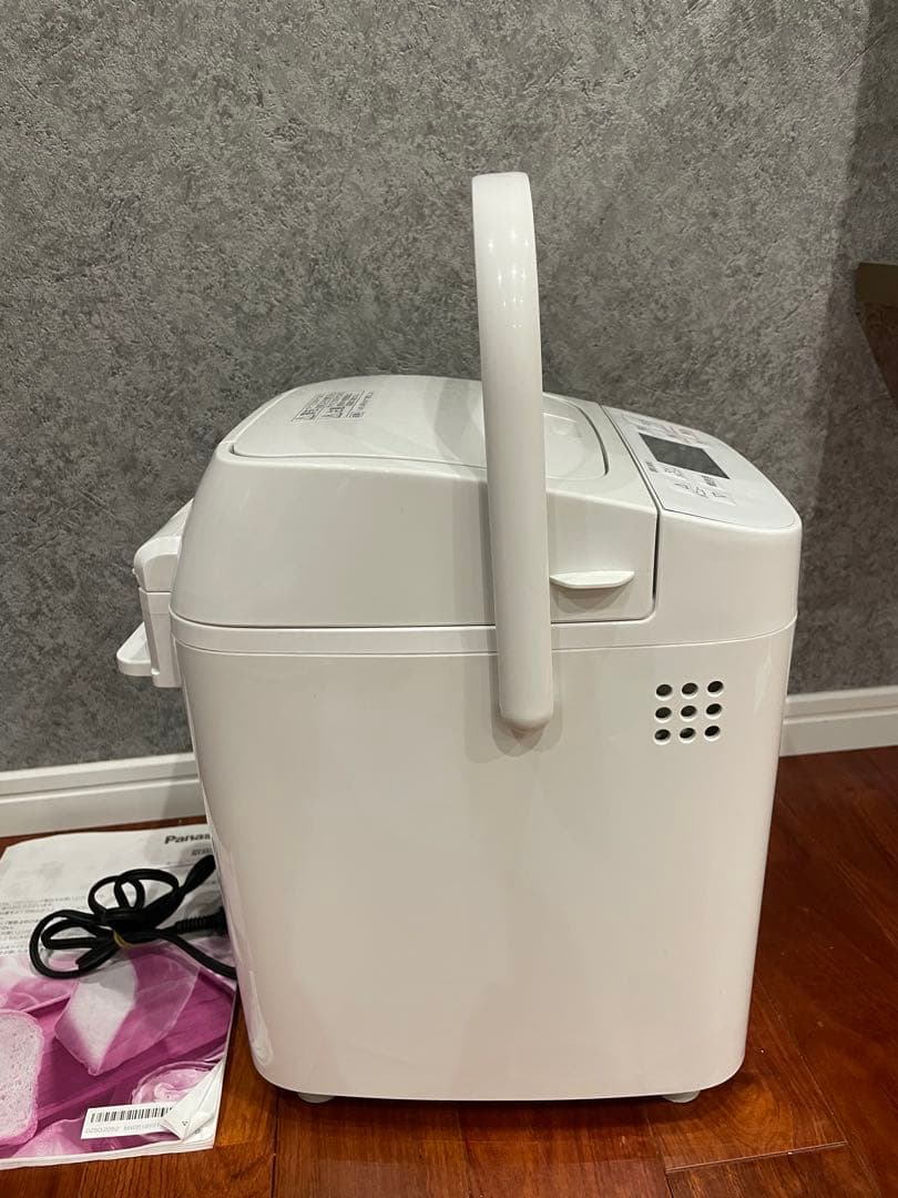 2021年製　Panasonic ホームベーカリー　SD-SB1 一斤タイプ