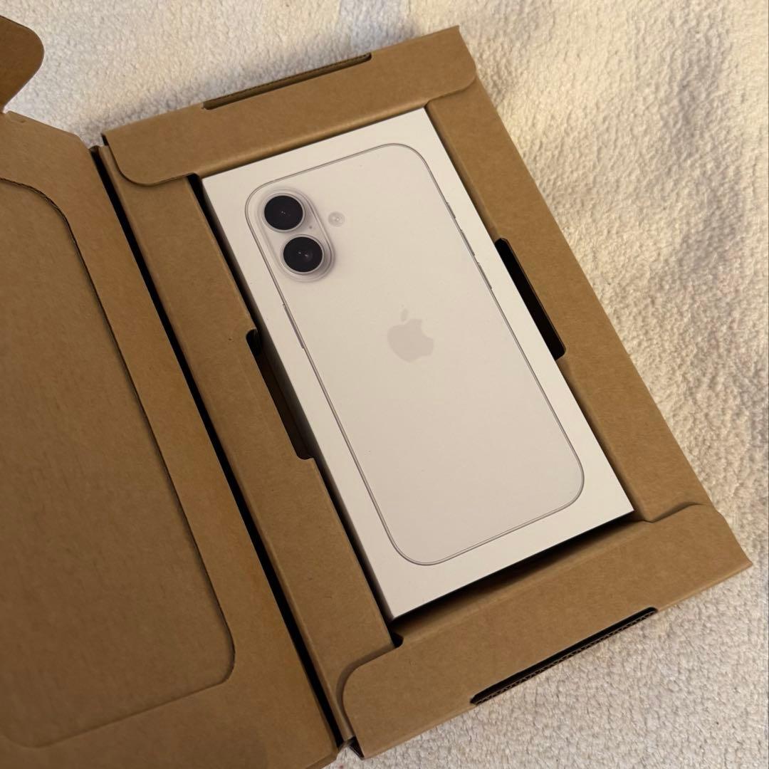 【未使用　未開封】iPhone17 256GB ホワイト