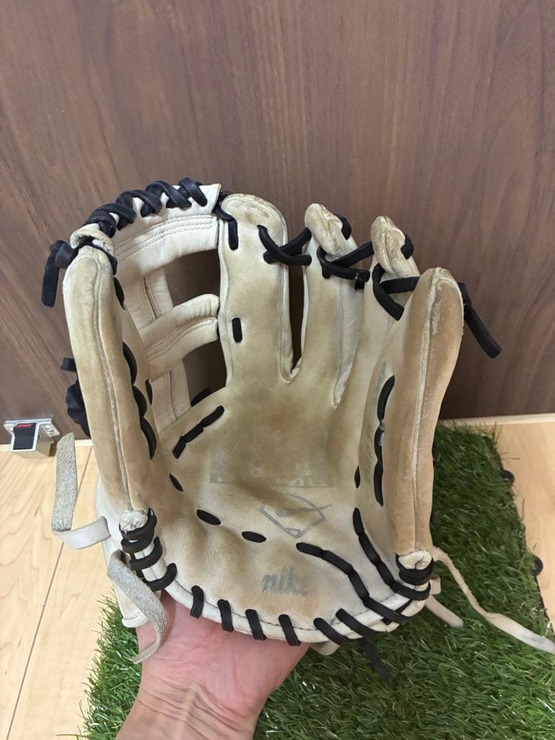 NIKE 一般軟式用内野手グラブ