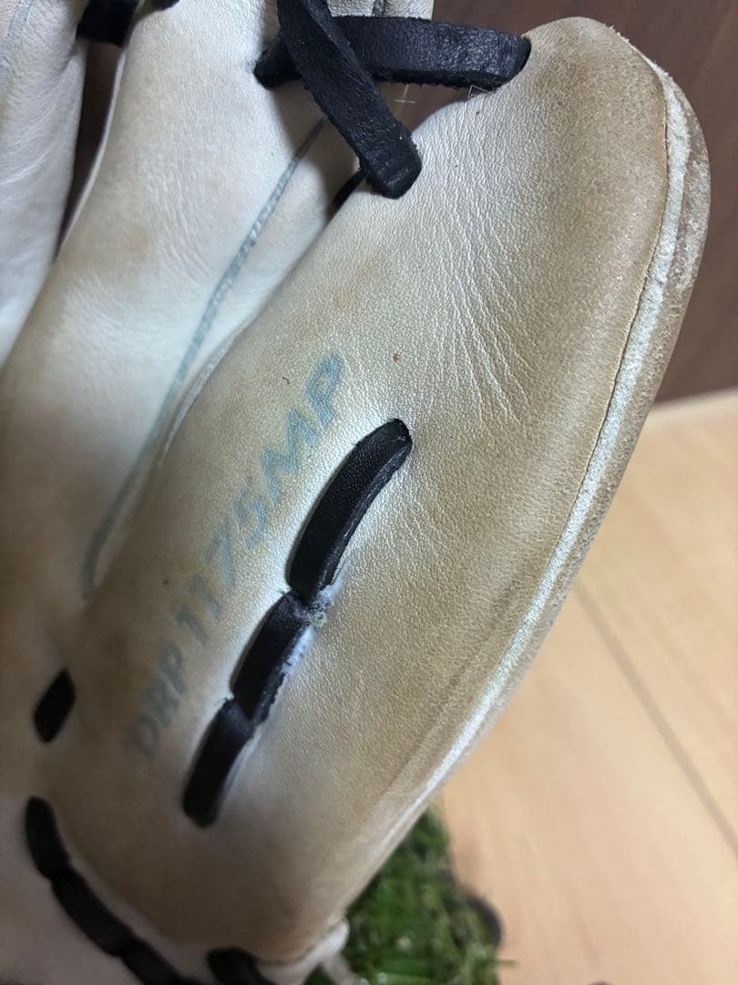 NIKE 一般軟式用内野手グラブ