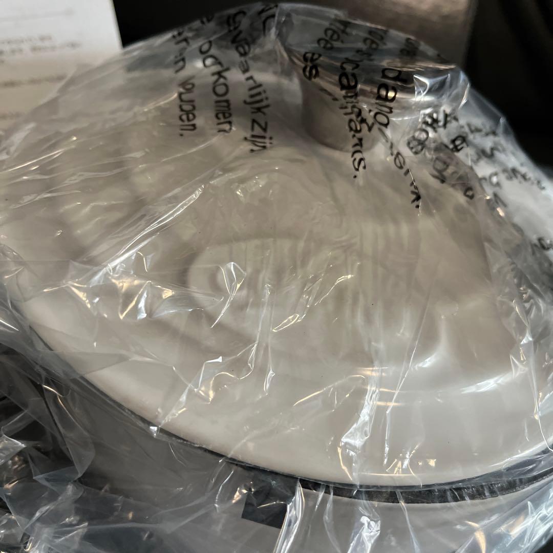 La CUISINEラ・キュイジィーヌ　白20cm 　ホーロー鍋　新品