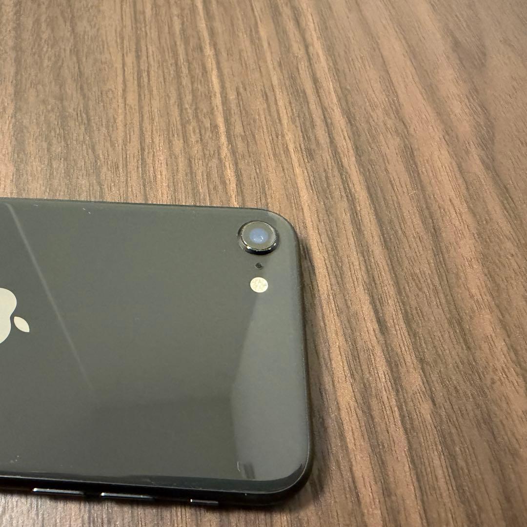 S*）様 Apple iPhone SE (第2世代) ブラック 本体