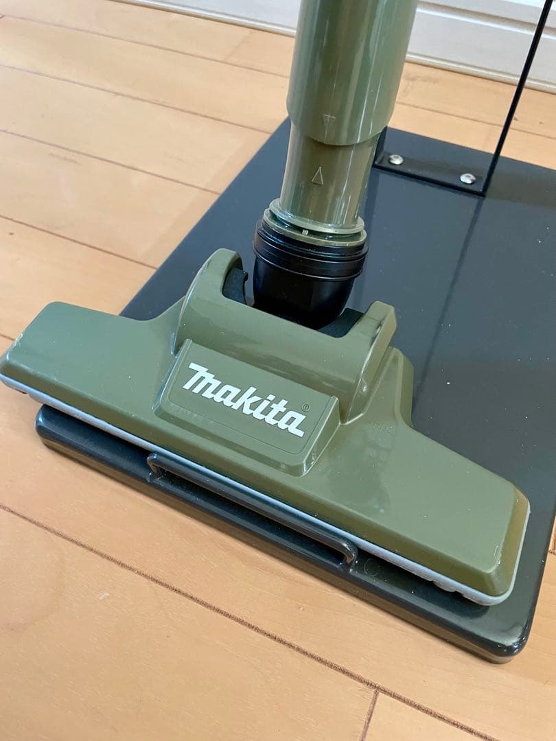 Makita マキタCL286FD充電式スティッククリーナー