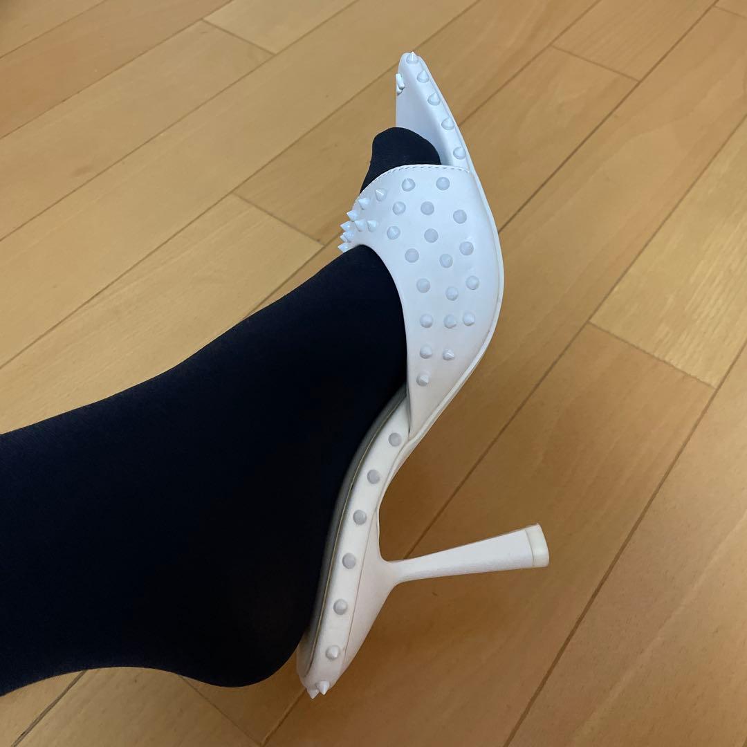 テコエ 最終価格！yello QUINN SANDALS