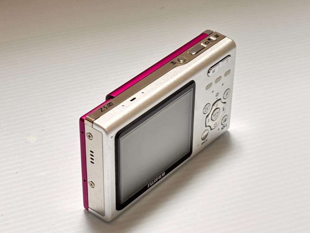美品 FUJIFILM FinePix Z5fd ラズベリーレッド 付属品あり