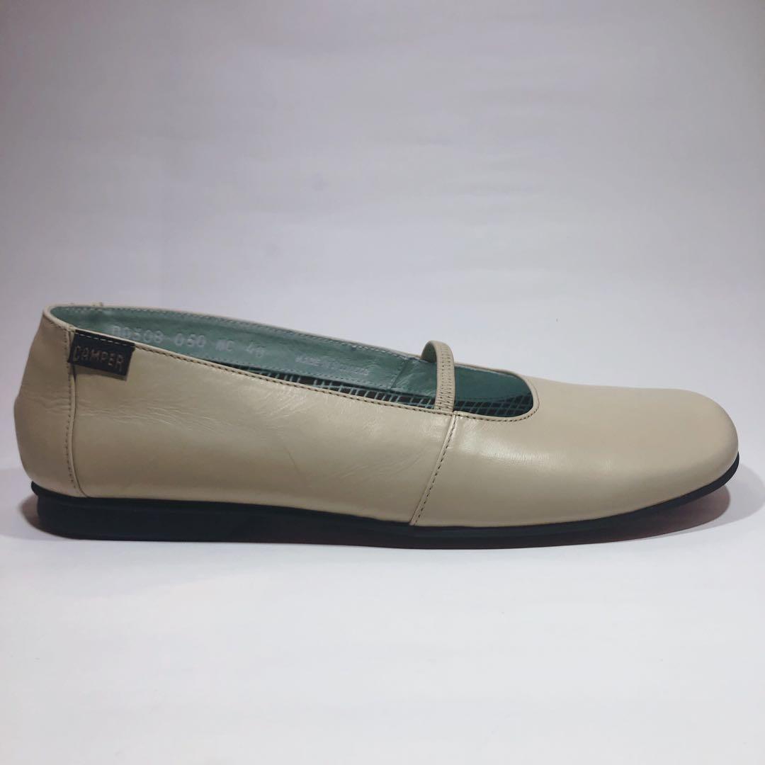 【極美品】カンペール　幅広　スクエアトゥ　フラットパンプス　レッドソール