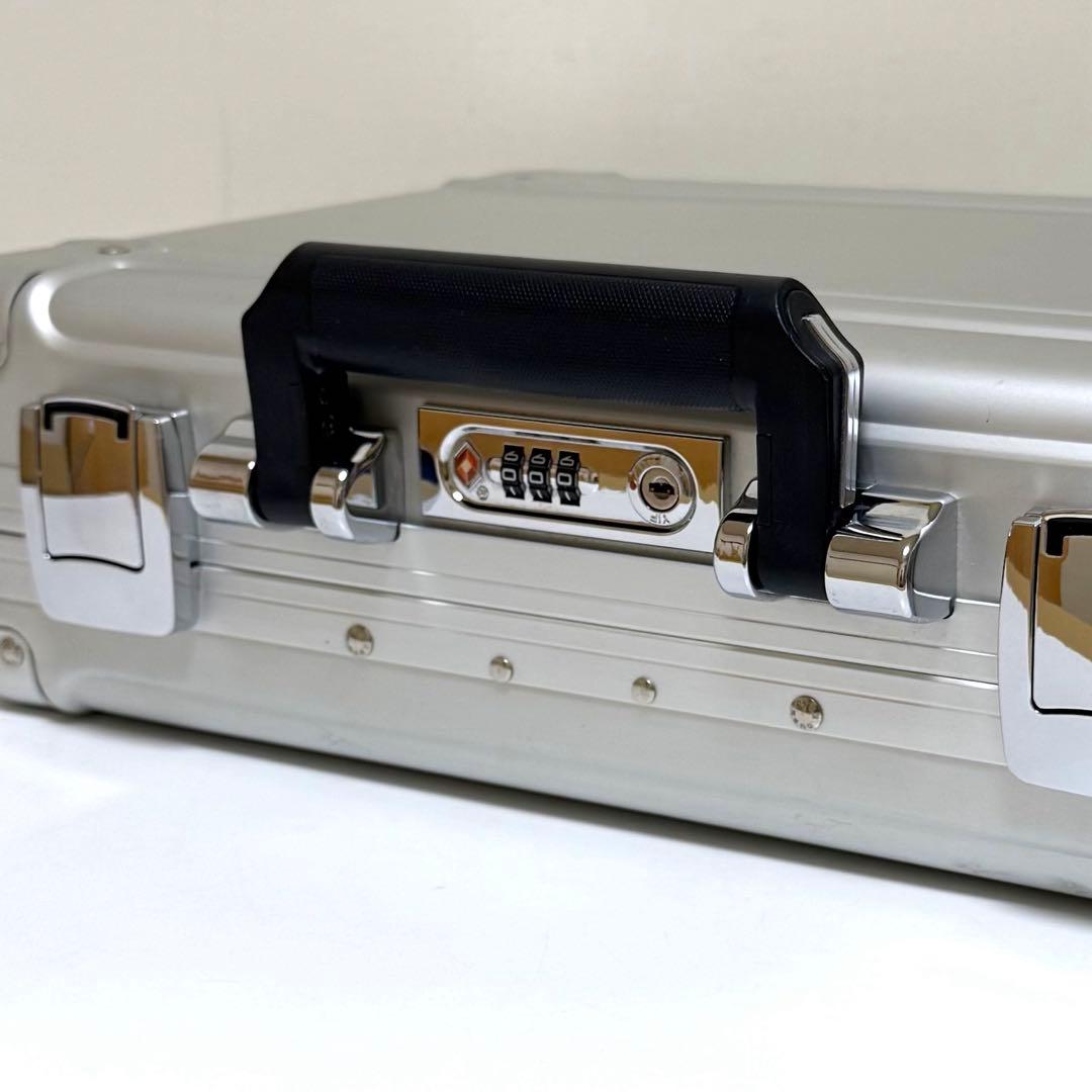 【最終価格】ゼロハリバートン　アルミ アタッシュケース　 シルバー　完売品