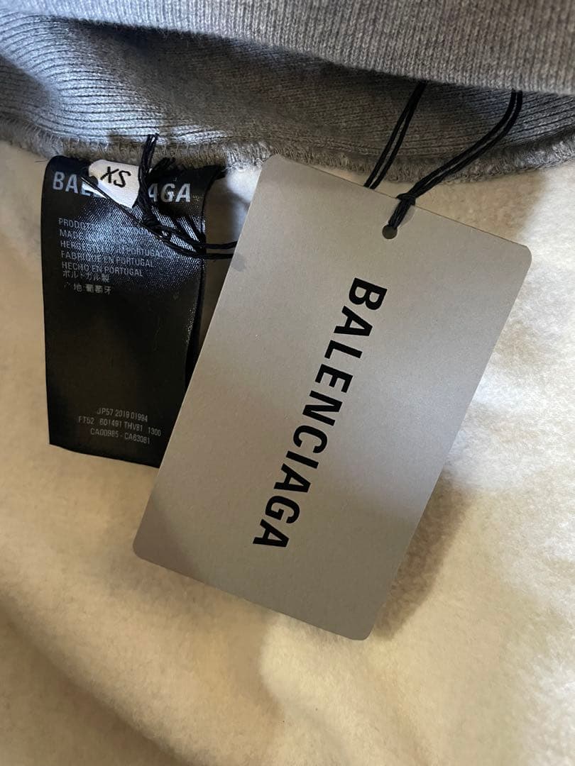 BALENCIAGA ロゴ刺繍デザインスウェット
