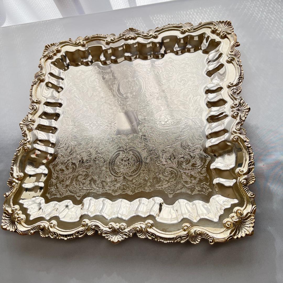 【Wallace】 チッペンデールのギャラリートレー スクエア 42cm