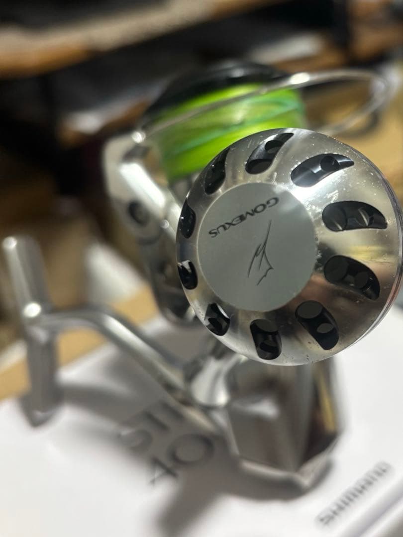 田*典様 SHIMANO STRADIC 4000XG スピニングリール