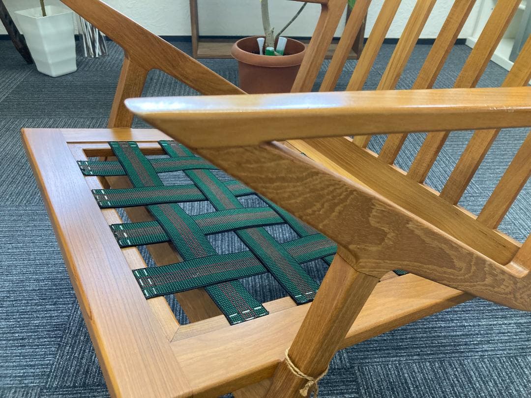 CHLOROS Triangle Arm 1-Seater Sofa クロロス