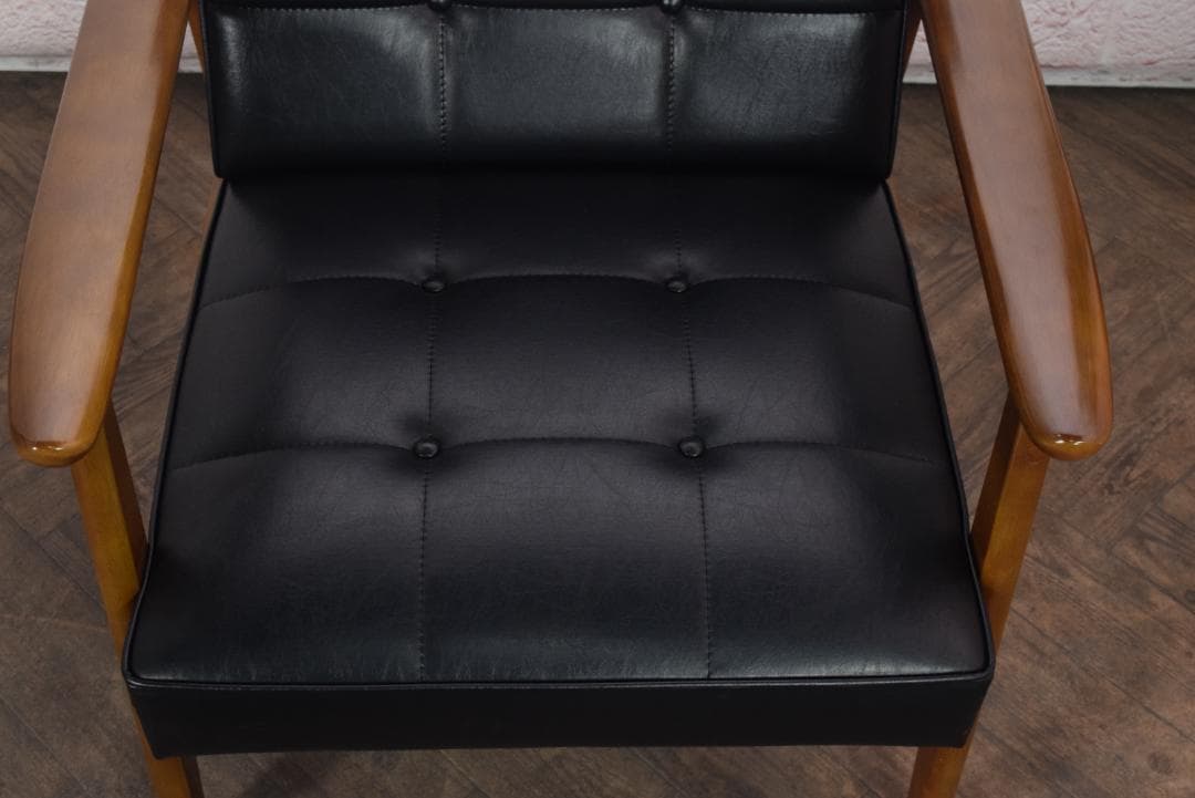 展示品　カリモク60 Kチェア スタンダードブラック　 W36170BW　19D