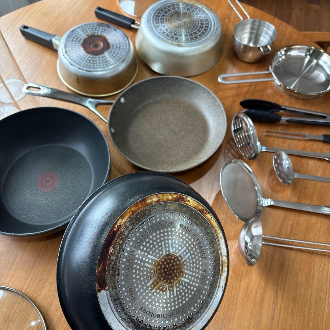 A*Q様 【中古・豪華まとめ売り】T-fal 等　フライパン　セット売りきり　ア