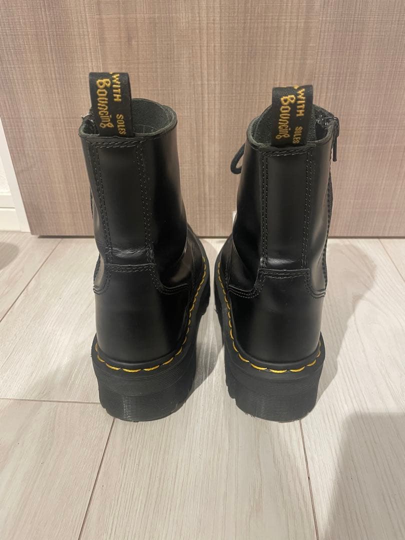 厚底Dr.Martens 8ホールブーツ