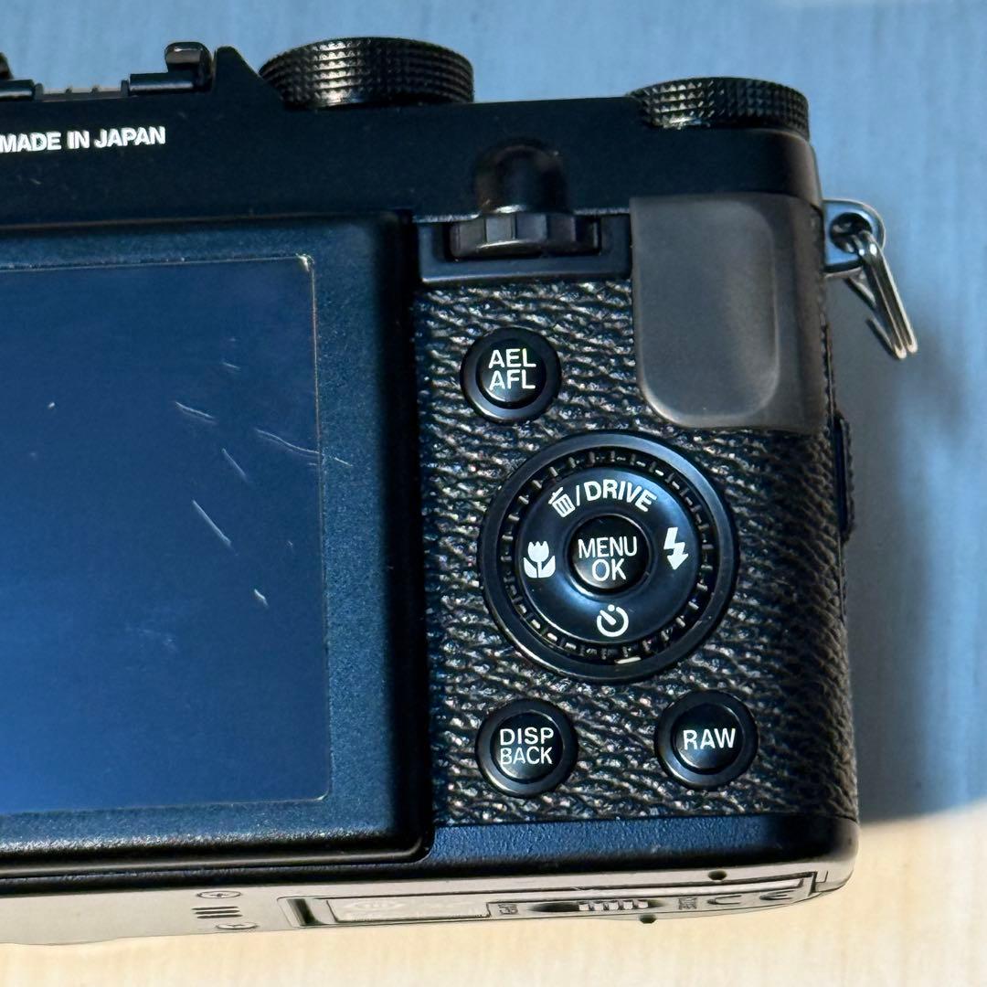 FUJIFILM X10 デジタルカメラ　 動作確認済み