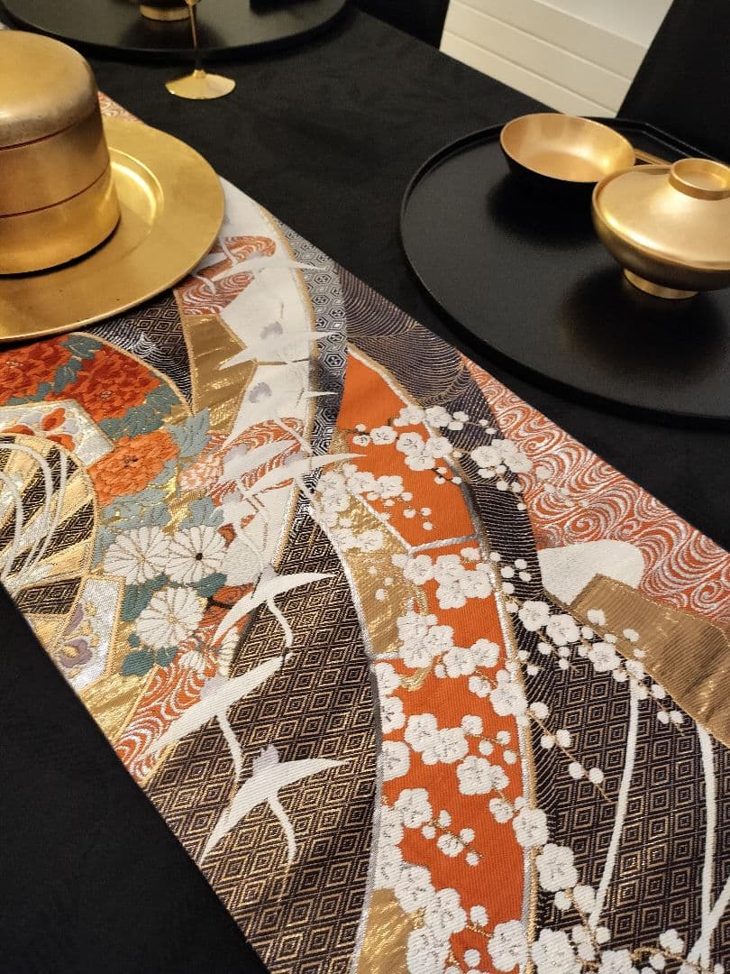 A683★逸品‼️純金箔 24K‼️ひな祭り‼️正絹テーブルランナー2m12cm