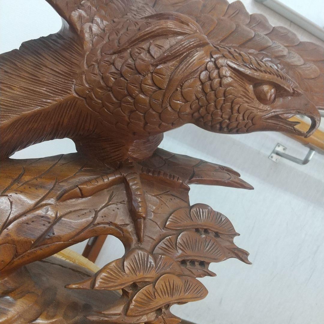 木彫り 鷹の彫刻 美術品 置物インテリア装飾