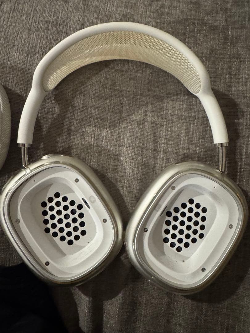 シルバー ワイヤレスヘッドフォン 本体