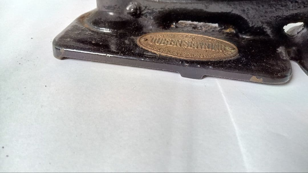 お値下げ　Queen 手回しアンティーク　ミシン