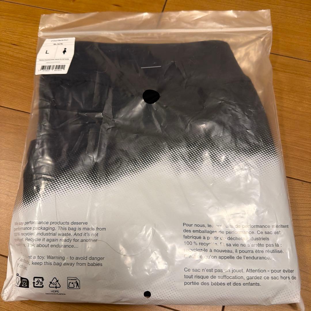 【新品】on テニスLサイズ コートショーツ イガ シフィオンテク 全豪オープン