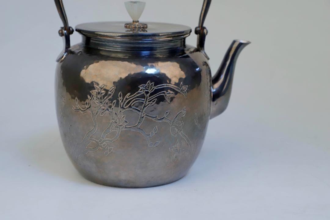 純銀製 竹梅牡丹彫 玉石湯沸 銀瓶 煎茶道具