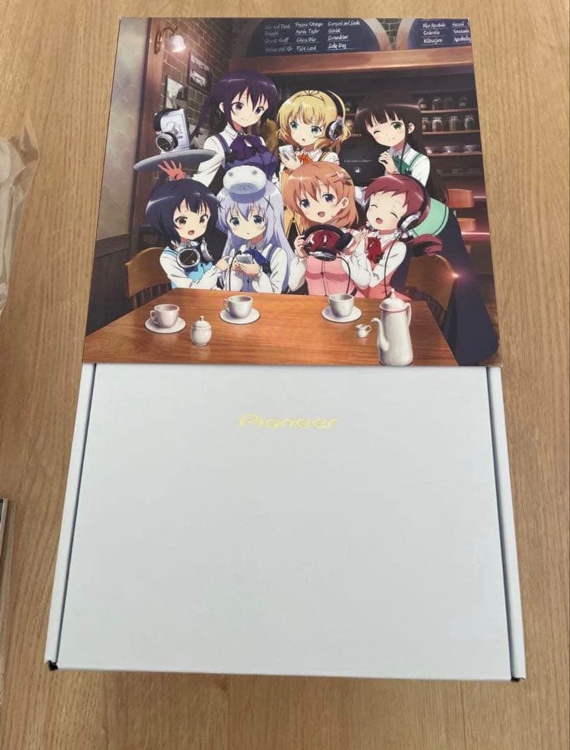 受注販売品 限定版　ご注文はうさぎですか？　オーディオプレイヤー　ヘッドフォン