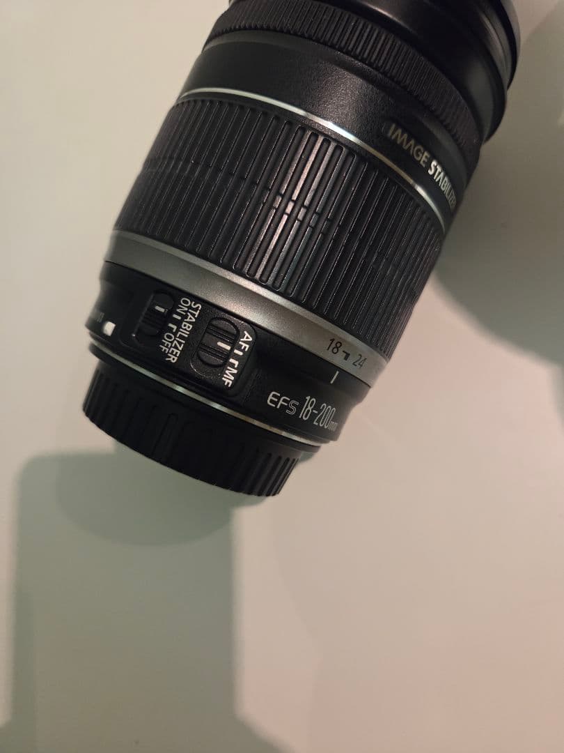 最終お値下げ　Canon EFS 18-200mm 　ズームレンズ