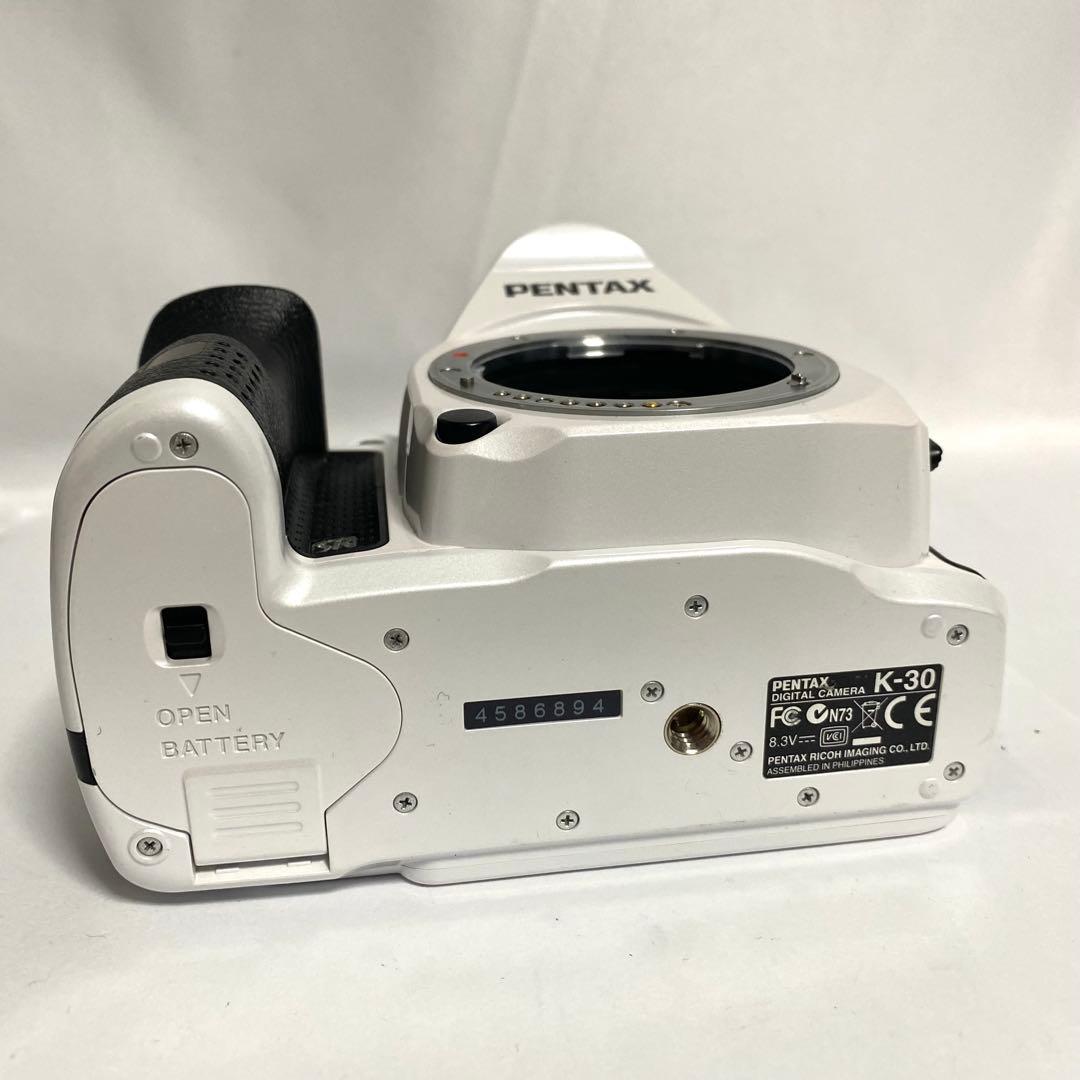 PENTAX デジタル一眼レフカメラ K30 ホワイト ボディ