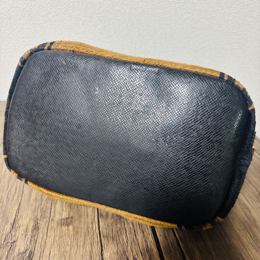 希少◎ FENDI フェンディ ワンショルダーバッグ タオル生地 ターンロック