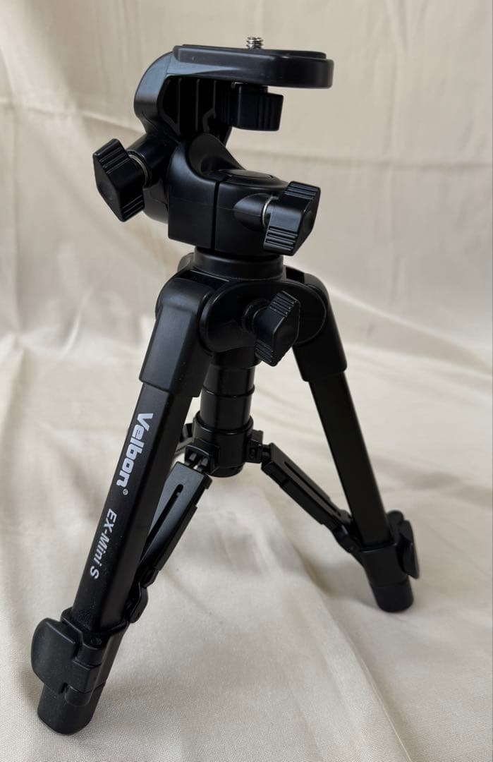 Anker NEBULA Capsule II プロジェクター本体 三脚付き