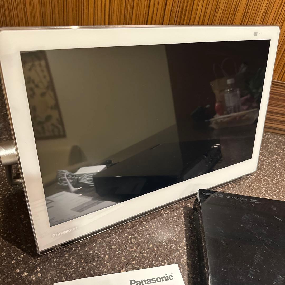 panasonicプライベートビエラUN-15TD8-W 2018年製